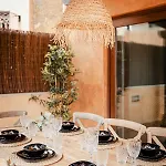 Tinajas Chic بيت للعطل