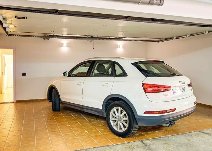 Tinajas Chic * Corralejo